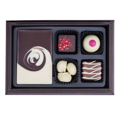 Nejlepší belgické pralinky, dárek na svatbu, luxusní dárek, exkluzivní dárek, dárkové balení, dřevěné krabičky chocolissimo, firemní dárky