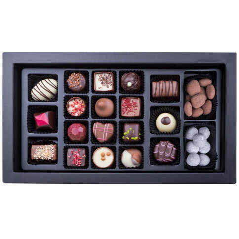 vianočné pralinky Moments, vianočné darčeky, luxusné pralinky na Vianoce, elegantný firemný darček k vianocim