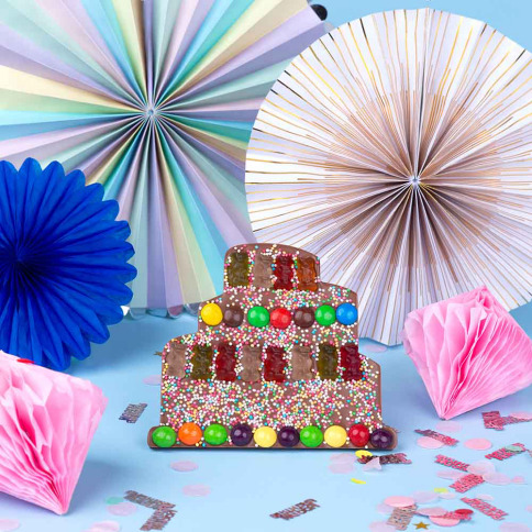 darček k narodeninám, narodeninový darček, čokoládovú tortu, torta k narodeninám, narodeninový darček pre deti, detský narodeninový dar, detský tortu, torta pre deti, kvalitná čokoláda pre deti, čokoláda s cukríky