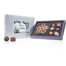 vianočné pralinky s venovaním, vianočné pralinky, pralinky na vianoce, pralinky na vianočný stôl, belgické vianočné pralinky, vianočné sladkosti, sladkosti na vianoce, vianočné čokolády, čokolády na vianoce, vianočné pečivo, čokolády na vianočný stôl, personalizované vianočné darčeky, firemné vianočné darčeky , vianočné darčeky s personalizáciou, vianočné darčeky pre zamestnancov, vianočné darčeky pre klientov, vianočné darčeky z brandingom, obrandované firemné darčeky