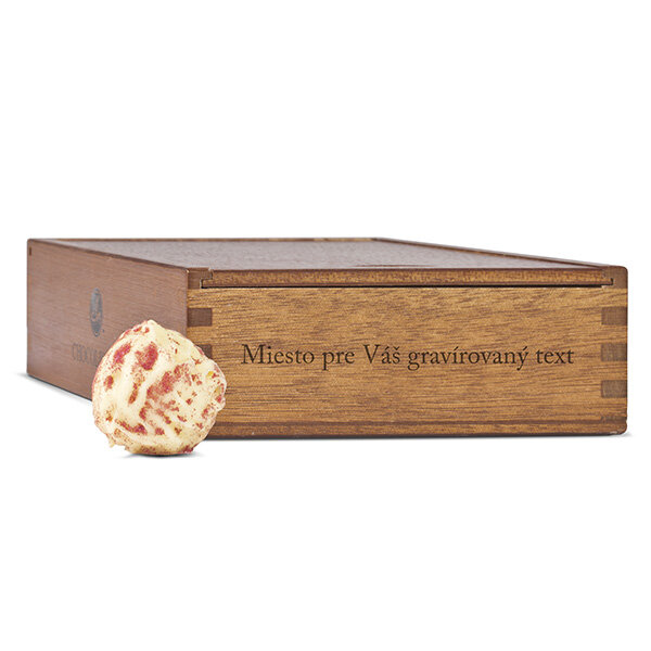 pralinky v drevených škatuľkách, luxusné vianočný darček, luxusné pralinky, firemné darčeky, vianočné darčeky s personalizáciou, krabičky s gravírovaním